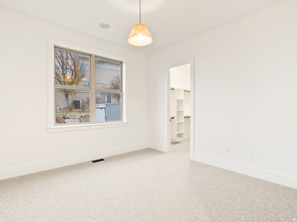 871 N SANDHURST DR Salt Lake City, UT 84103