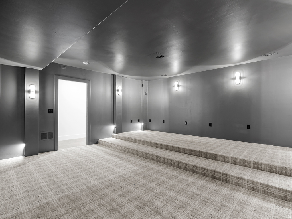 871 N SANDHURST DR Salt Lake City, UT 84103