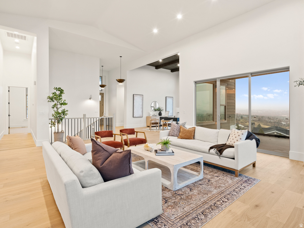 871 N SANDHURST DR Salt Lake City, UT 84103