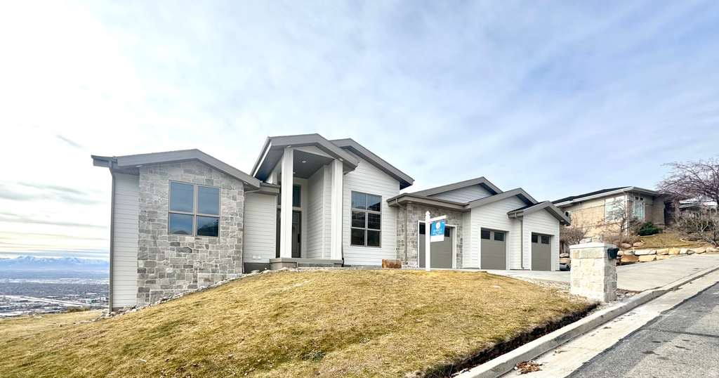 871 N SANDHURST DR Salt Lake City, UT 84103