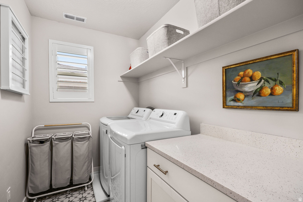 2154 W LYDIA LN Syracuse, UT 84075