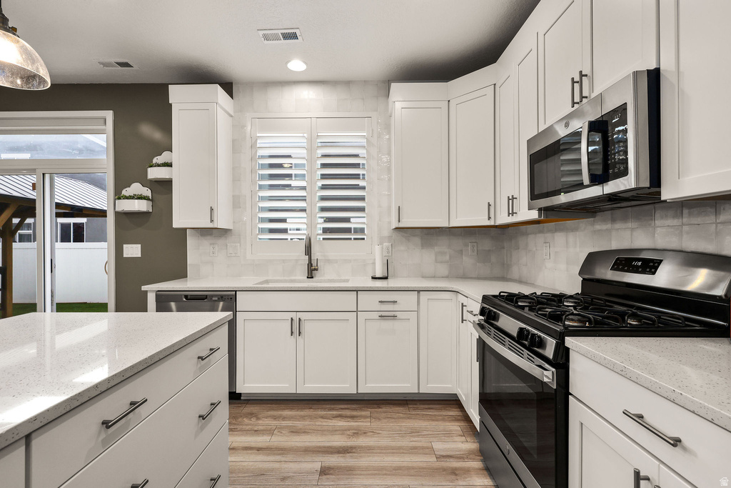 2154 W LYDIA LN Syracuse, UT 84075