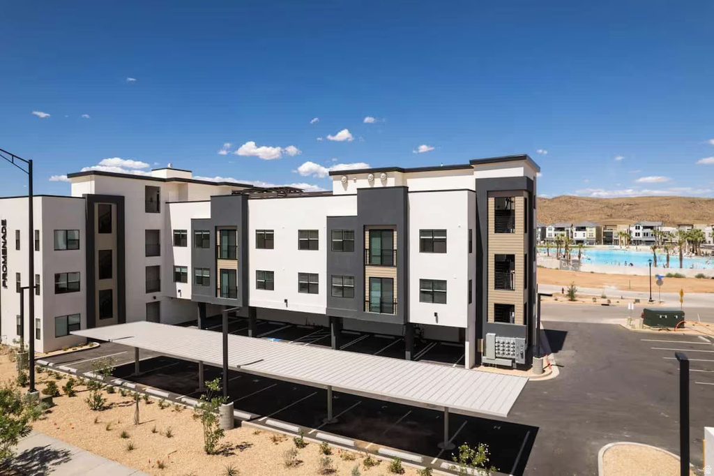 875 W AKOYA PEARL ST #305 St George, UT 84790