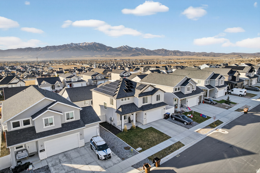 4097 N CEDAR VALLEY DR Eagle Mountain, UT 84005