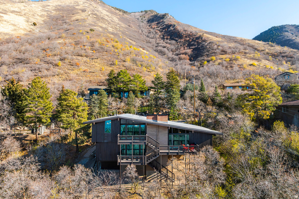 4216 S PARK TERRACE DR Salt Lake City, UT 84124