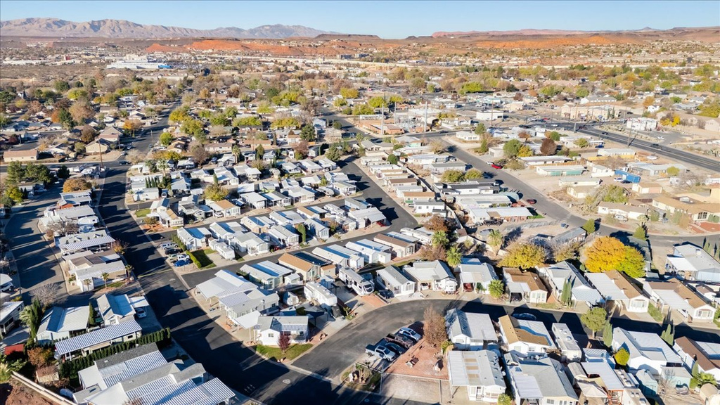 448 E TELEGRAPH ST Washington, UT 84780