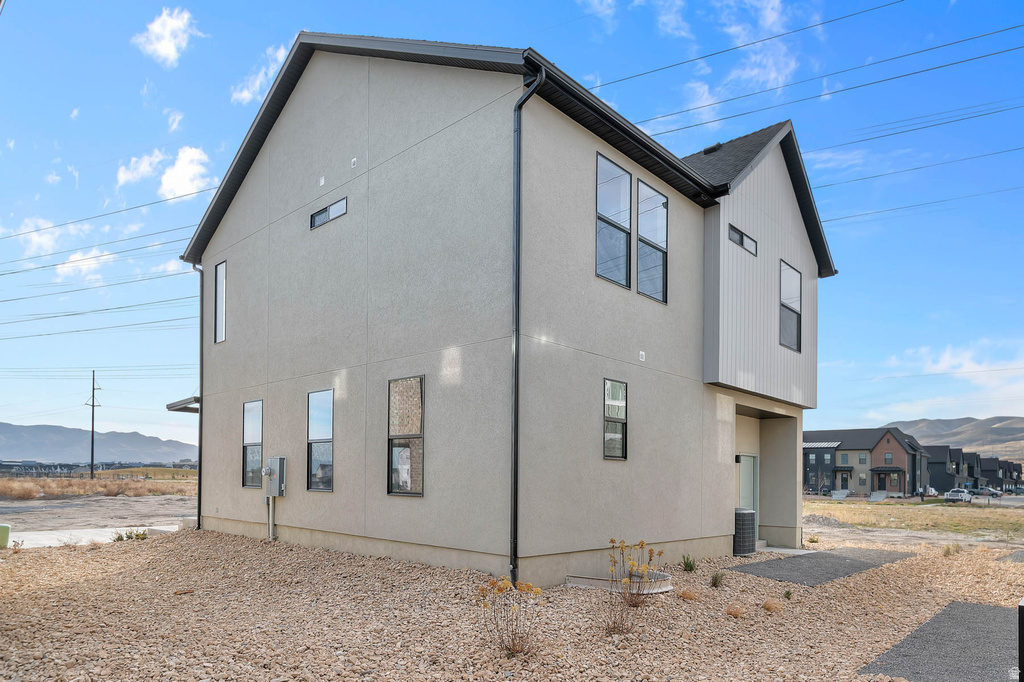 3984 W 2800 N Lehi, UT 84048