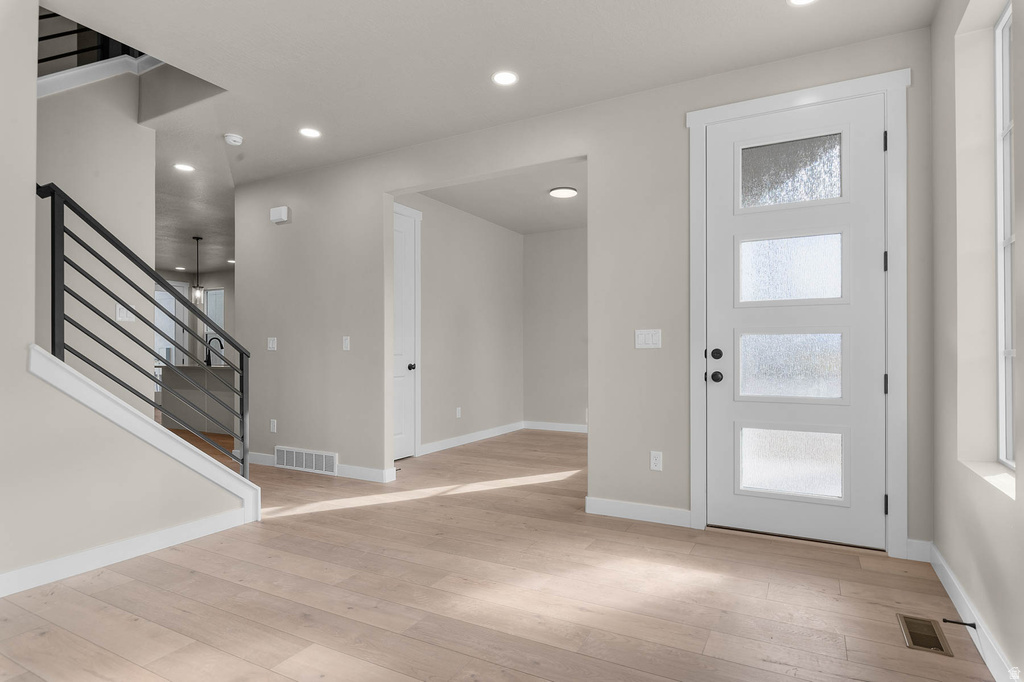 2324 N SUNMORE WAY Lehi, UT 84048