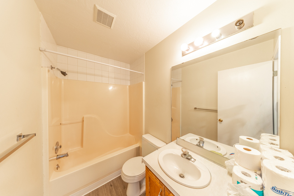 360 N 400 W Hyrum, UT 84319