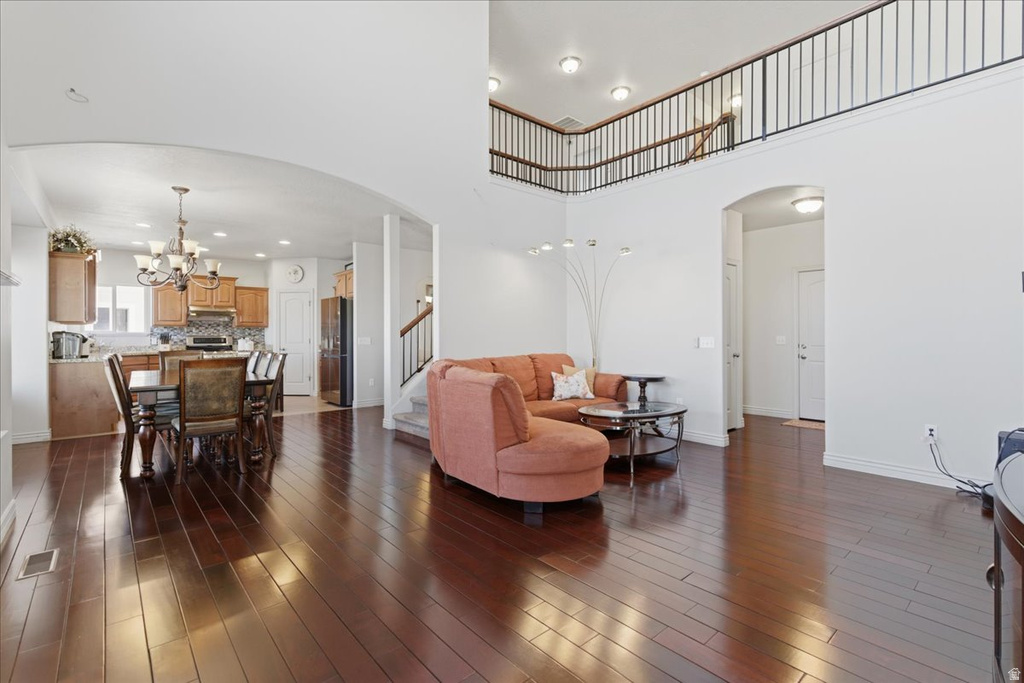 6254 W PALENQUE DR Salt Lake City, UT 84118