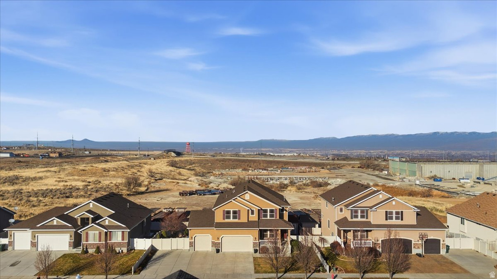 6254 W PALENQUE DR Salt Lake City, UT 84118