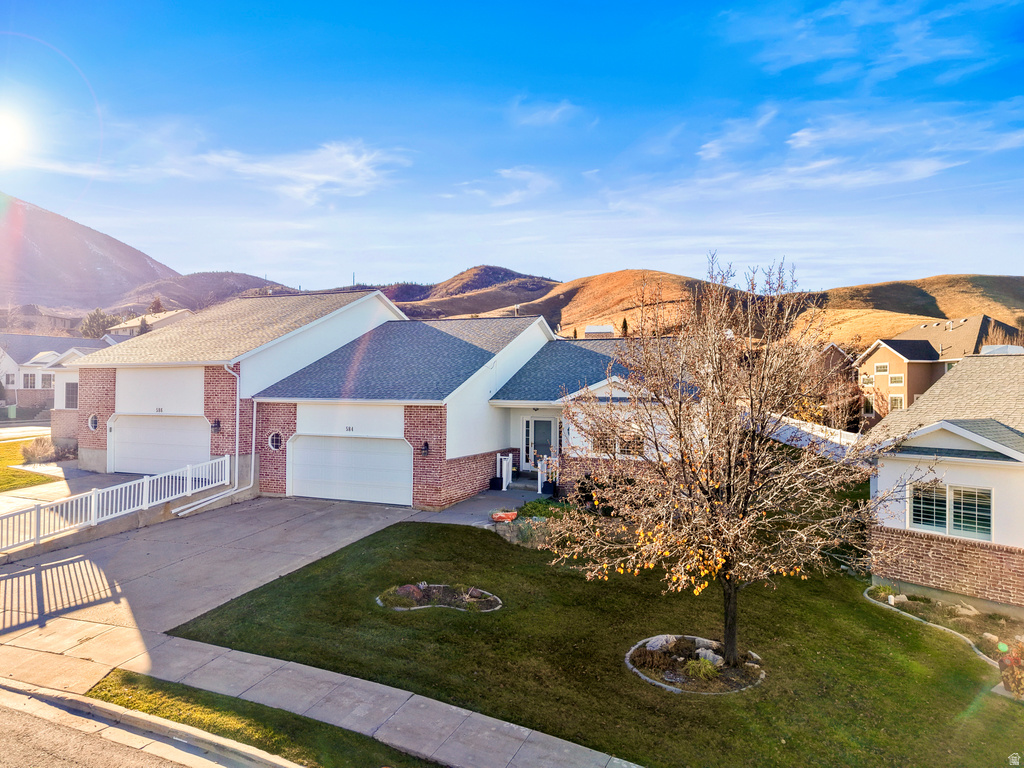 584 S OAK LN Tooele, UT 84074