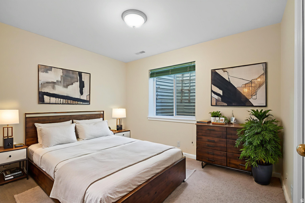 584 S OAK LN Tooele, UT 84074