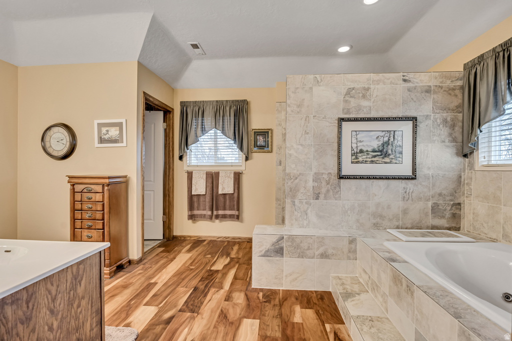 1972 E EVERLEIGH CIR Sandy, UT 84093