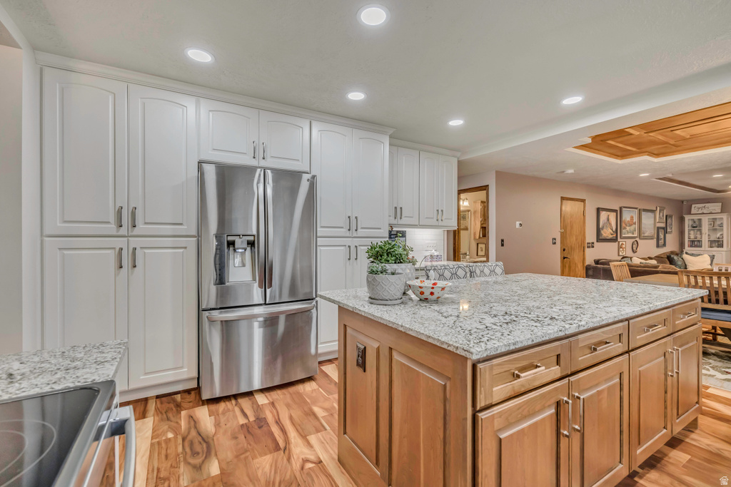 1972 E EVERLEIGH CIR Sandy, UT 84093