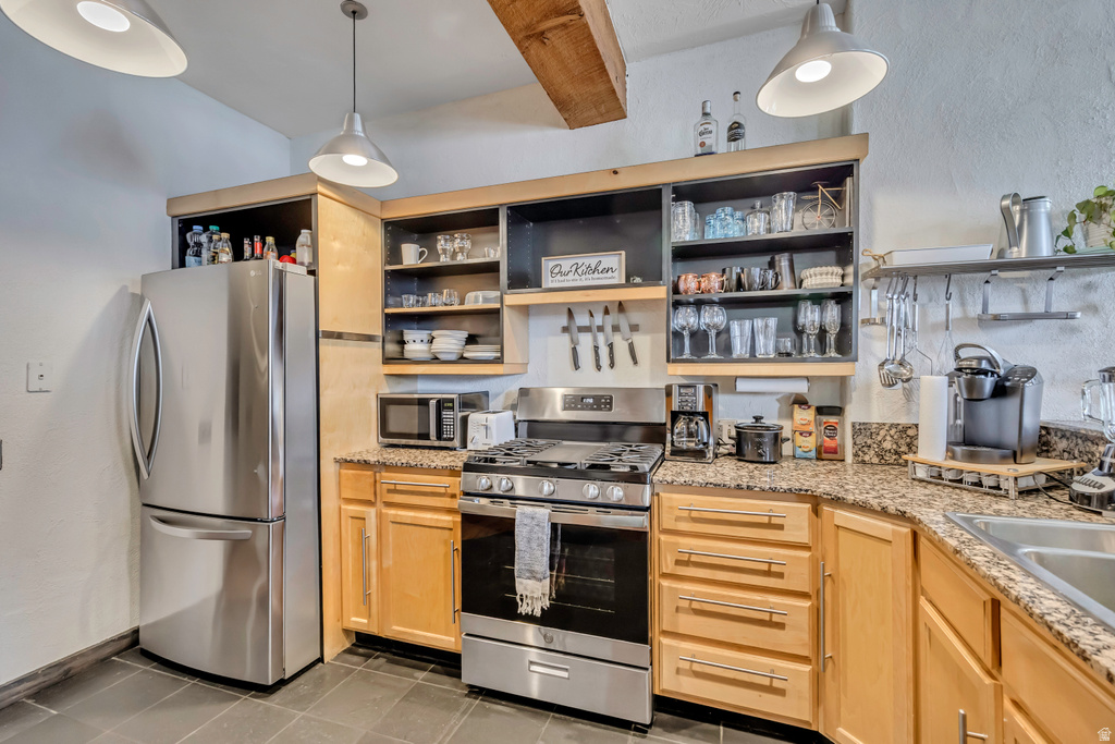 327 W 200 S #206 Salt Lake City, UT 84101