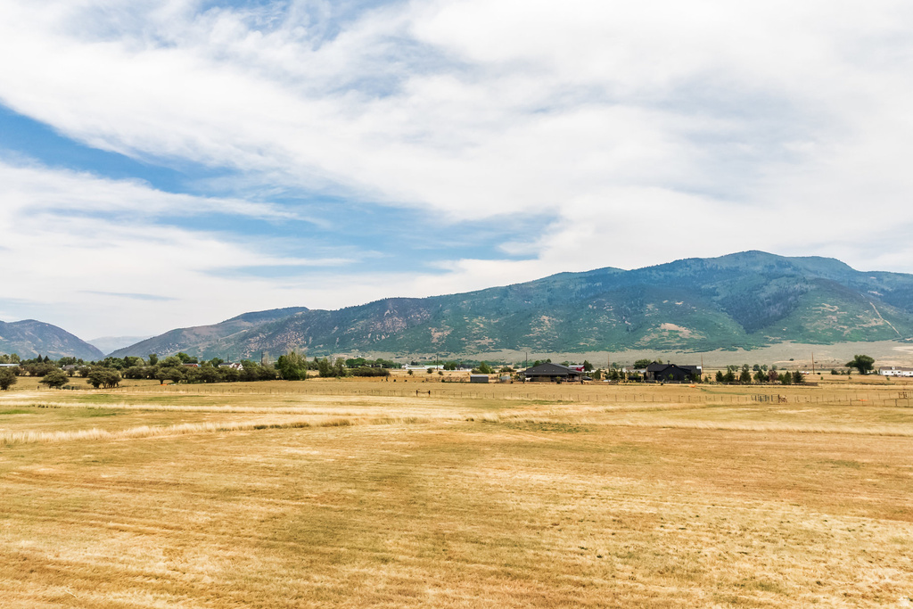 364 W ROB YOUNG LN Oakley, UT 84055