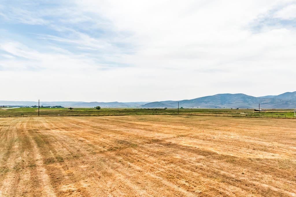 364 W ROB YOUNG LN Oakley, UT 84055