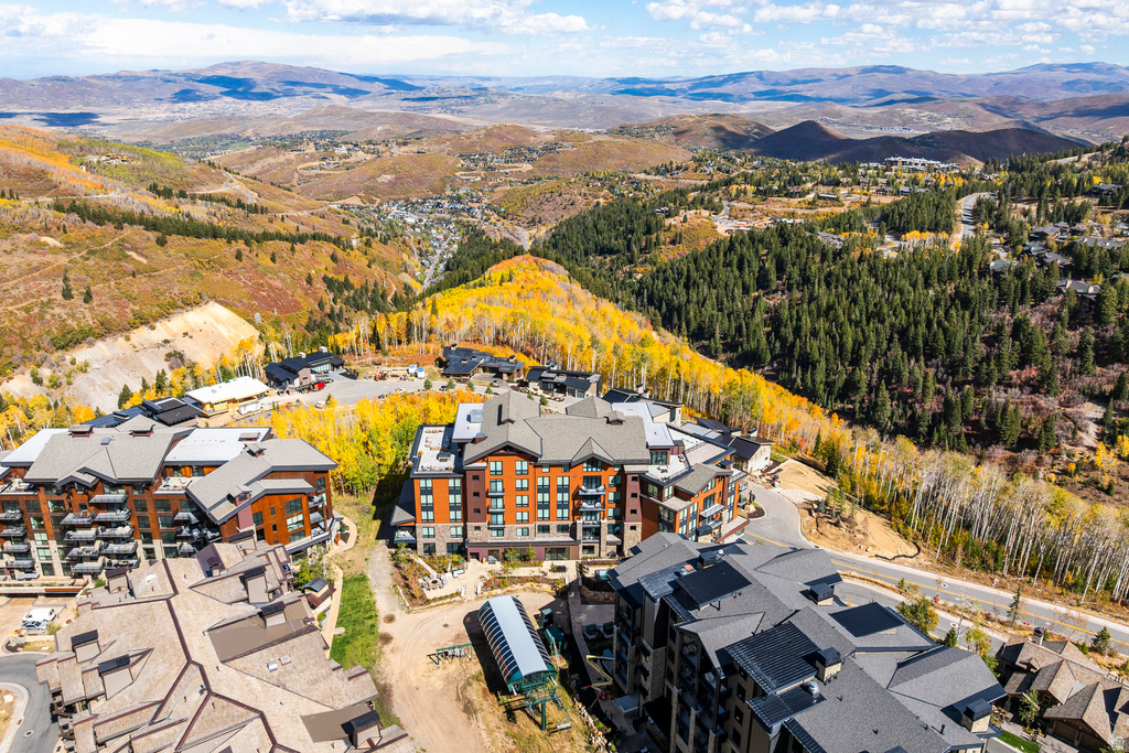 7677 VILLAGE WAY #503 Park City, UT 84060