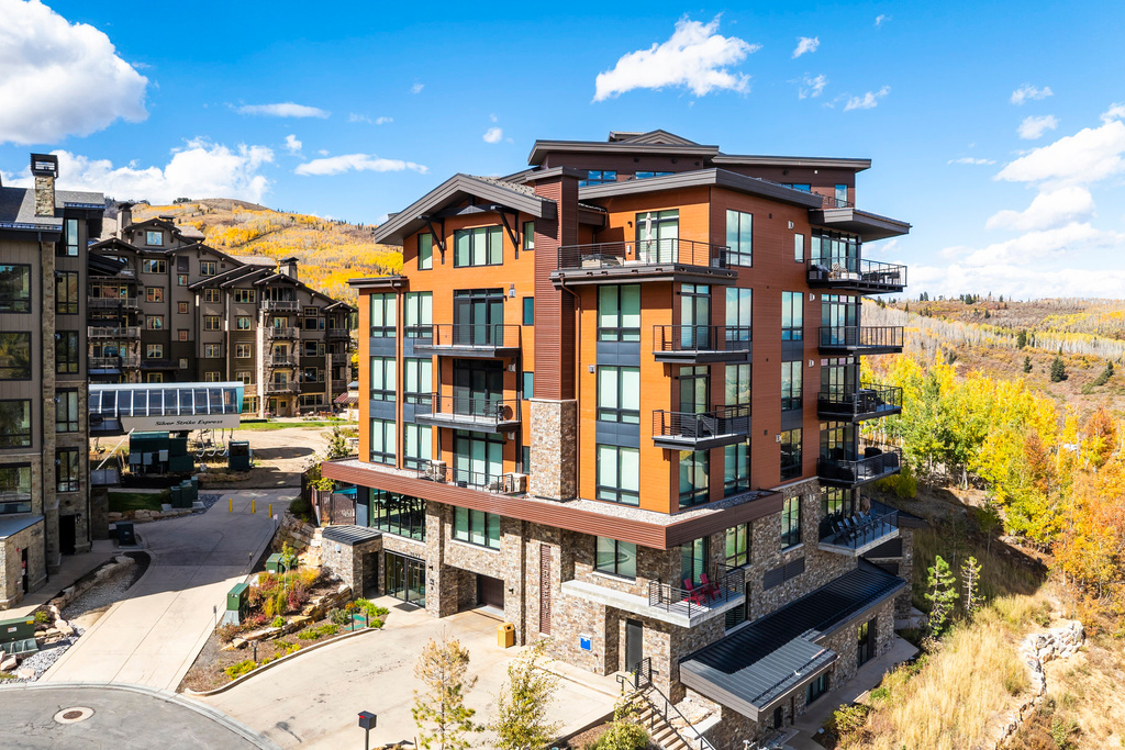 7677 VILLAGE WAY #503 Park City, UT 84060
