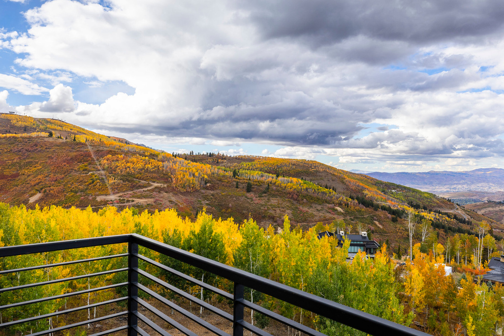 7677 VILLAGE WAY #503 Park City, UT 84060