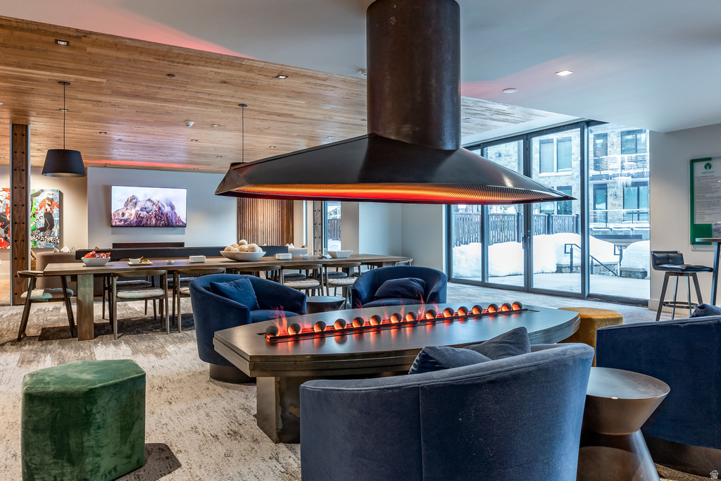 7677 VILLAGE WAY #503 Park City, UT 84060