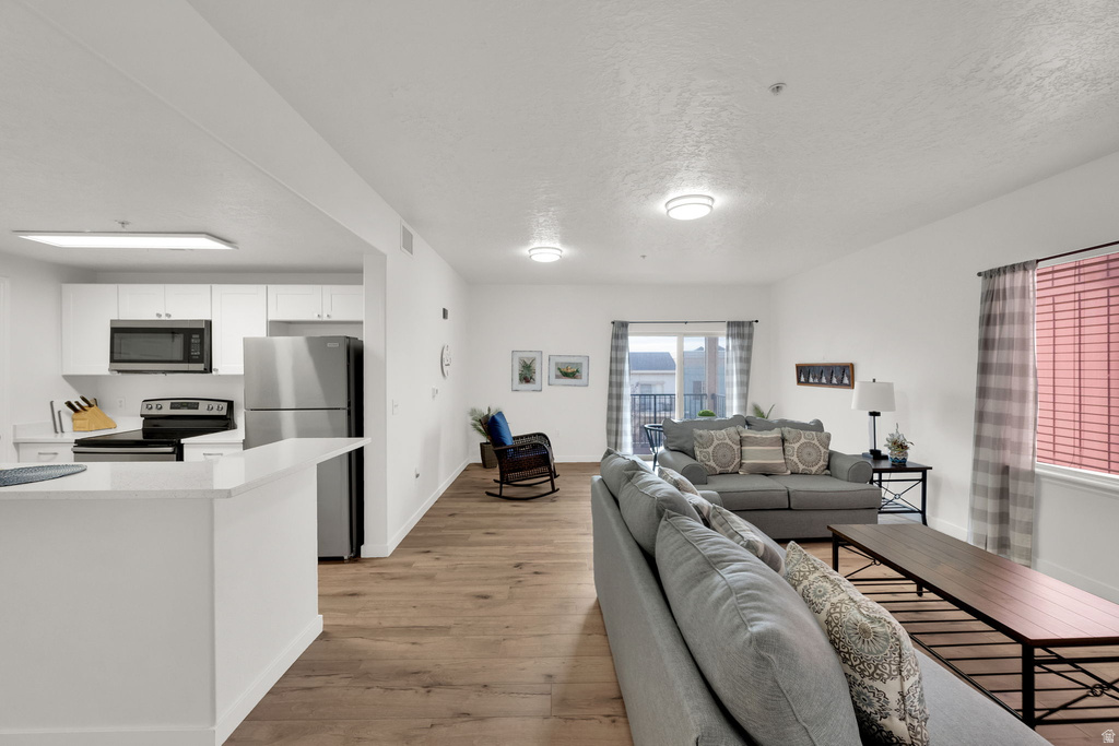 165 W ALBION VILLAGE WAY #202 Sandy, UT 84070