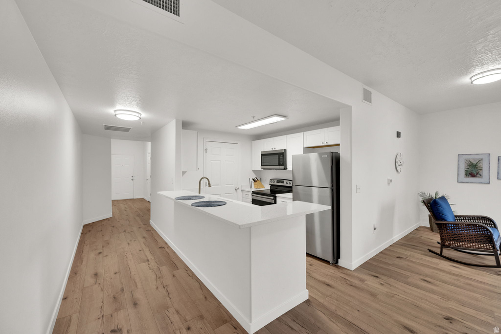 165 W ALBION VILLAGE WAY #202 Sandy, UT 84070