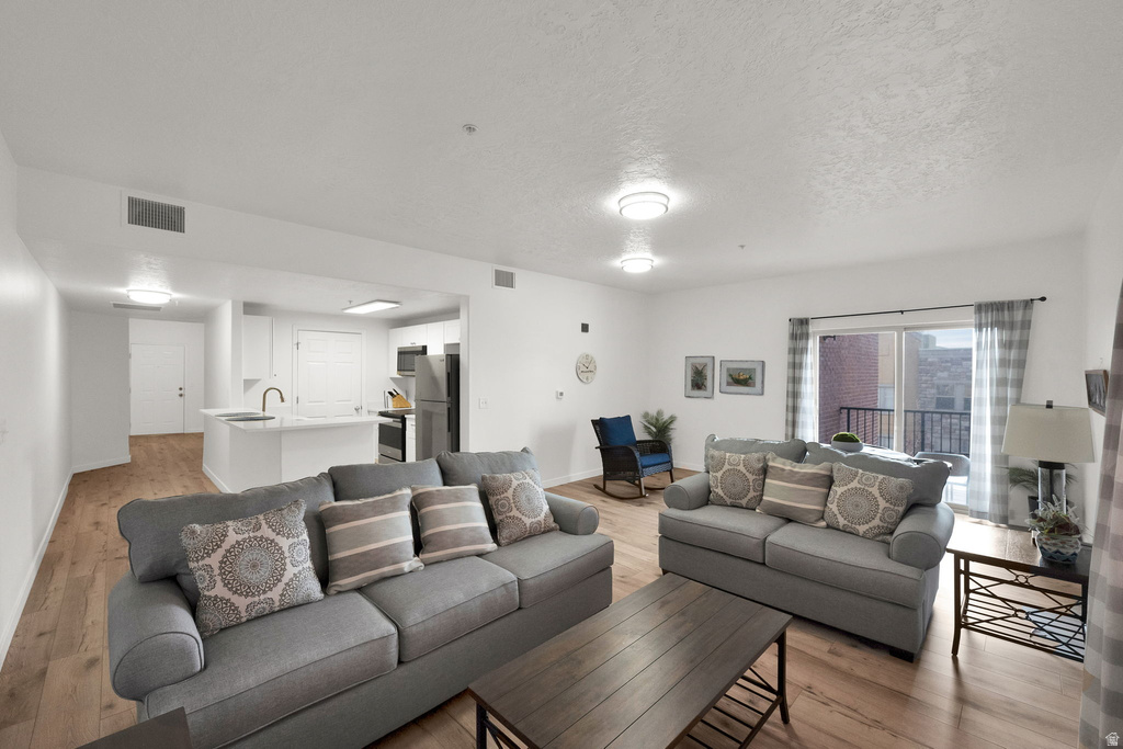 165 W ALBION VILLAGE WAY #202 Sandy, UT 84070