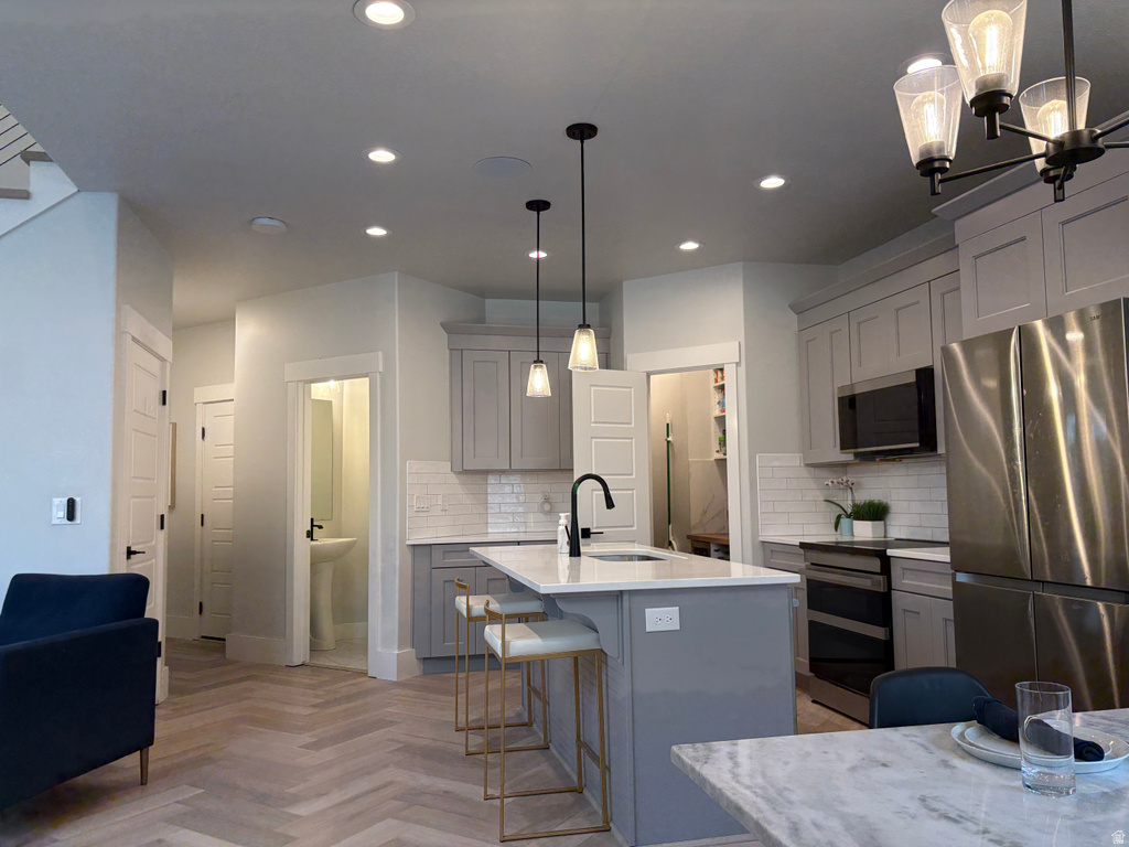 4224 W 2010 N #402 Lehi, UT 84048