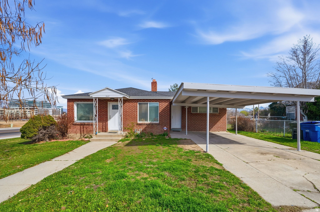 3657 S GRANGER DR West Valley City, UT 84119