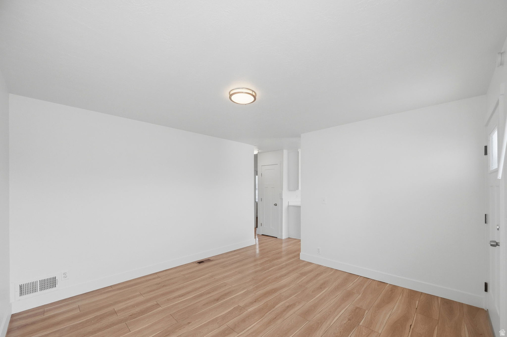 3657 S GRANGER DR West Valley City, UT 84119