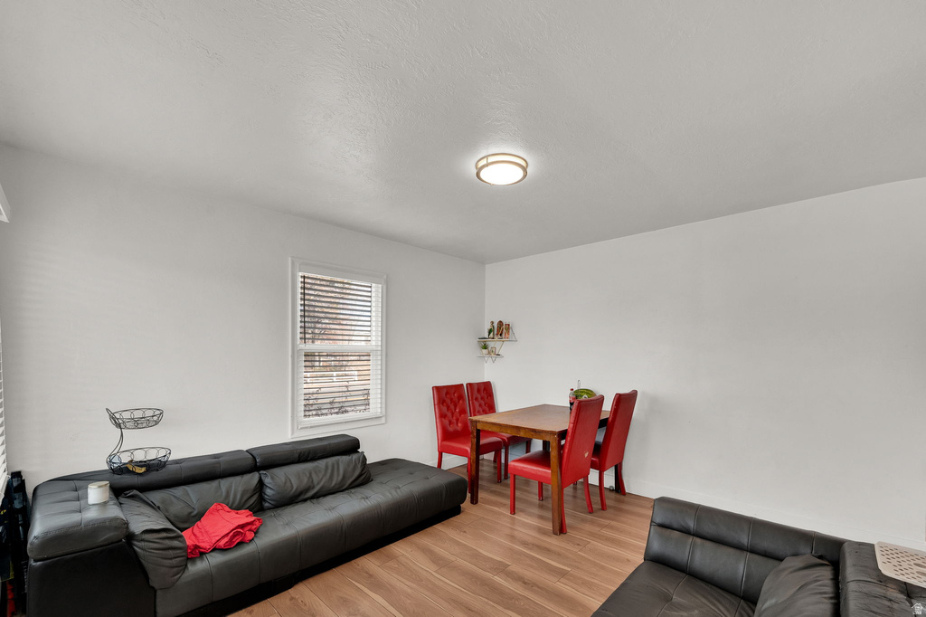 3657 S GRANGER DR West Valley City, UT 84119