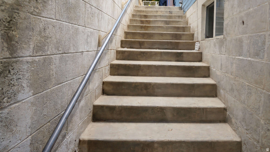 2713 S 9200 W Magna, UT 84044