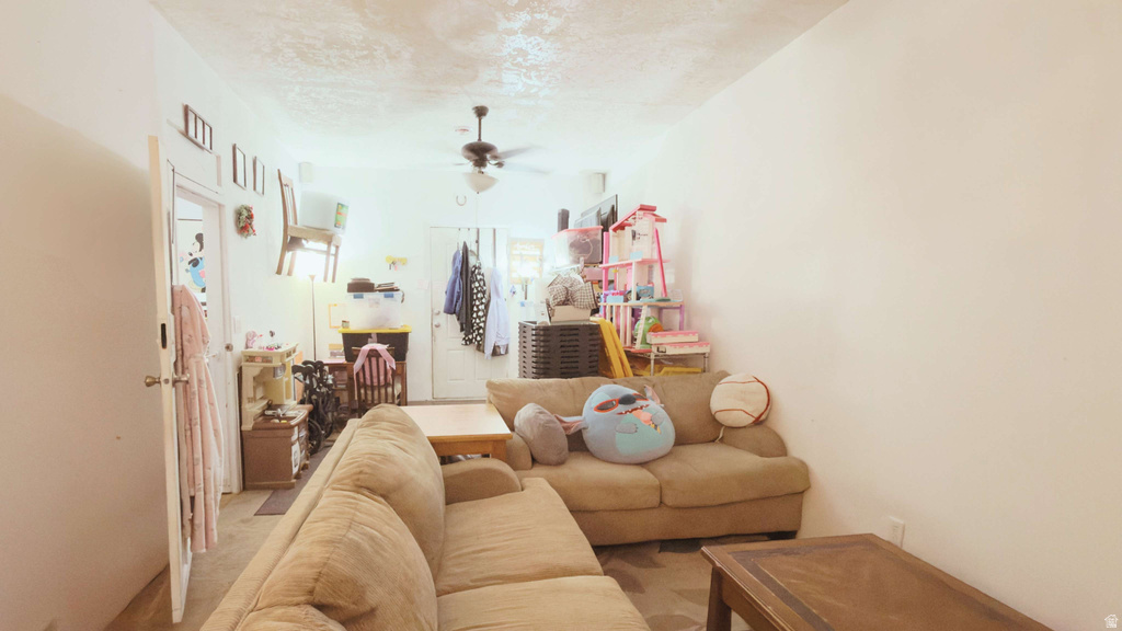 2713 S 9200 W Magna, UT 84044