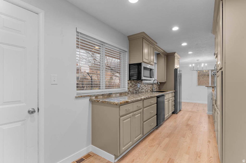 537 E 300 N Kaysville, UT 84037