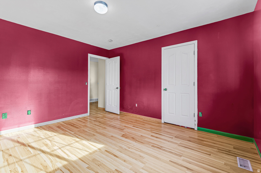 353 E NEWSOME PARK LN South Salt Lake, UT 84115