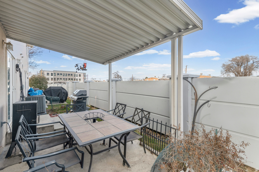 353 E NEWSOME PARK LN South Salt Lake, UT 84115