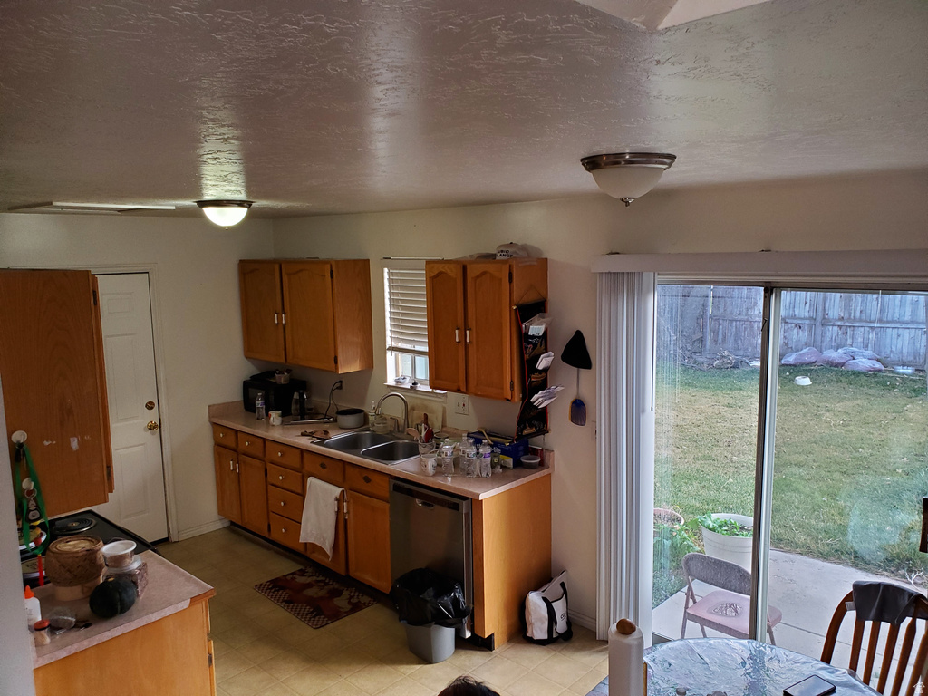 5043 W TICKLEGRASS RD West Jordan, UT 84081