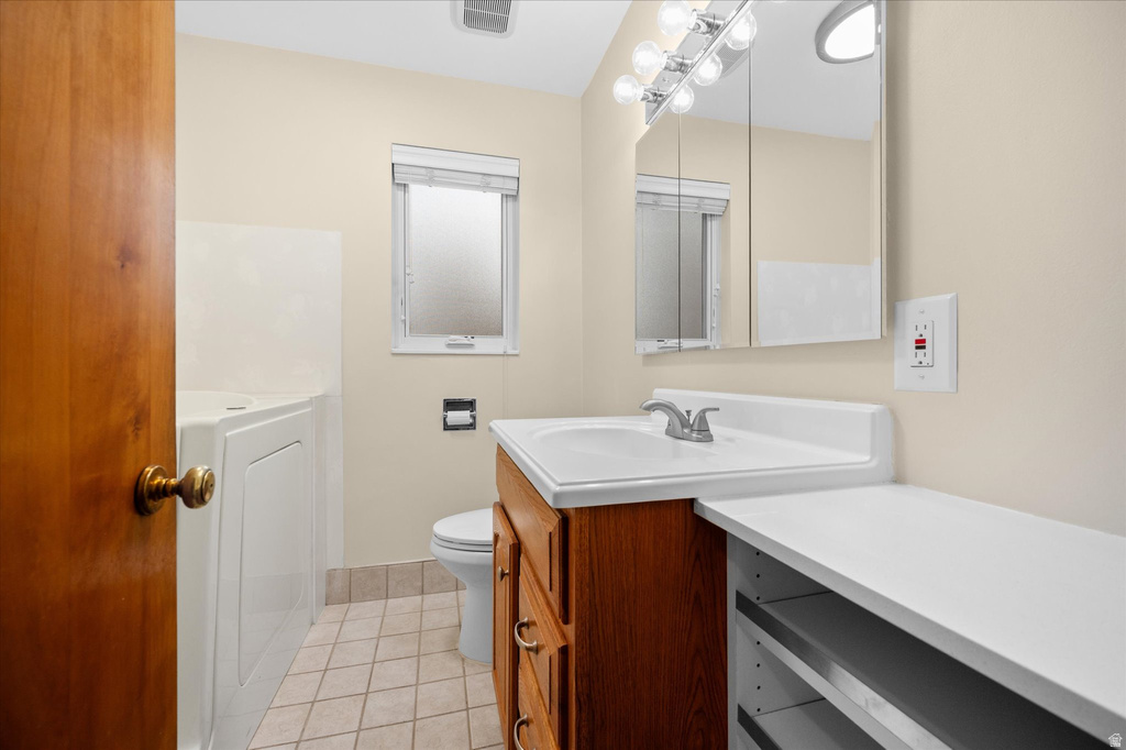 221 W OLYMPUS CIR Midvale, UT 84047