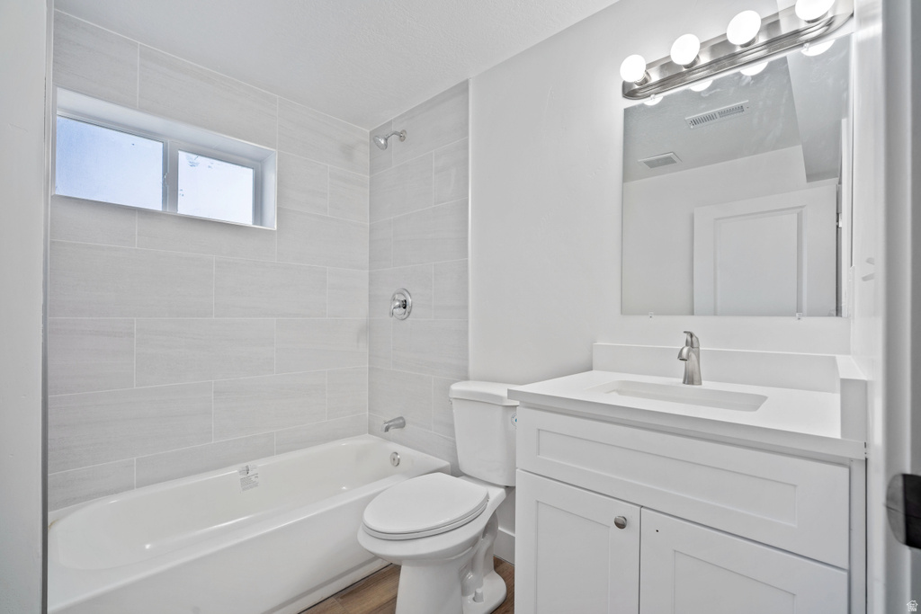 8255 S ADAMS ST Midvale, UT 84047