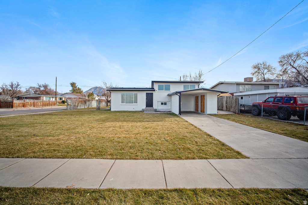 8255 S ADAMS ST Midvale, UT 84047
