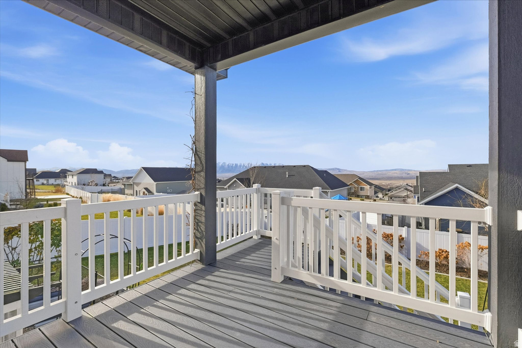 125 N PINION PL Hyde Park, UT 84318