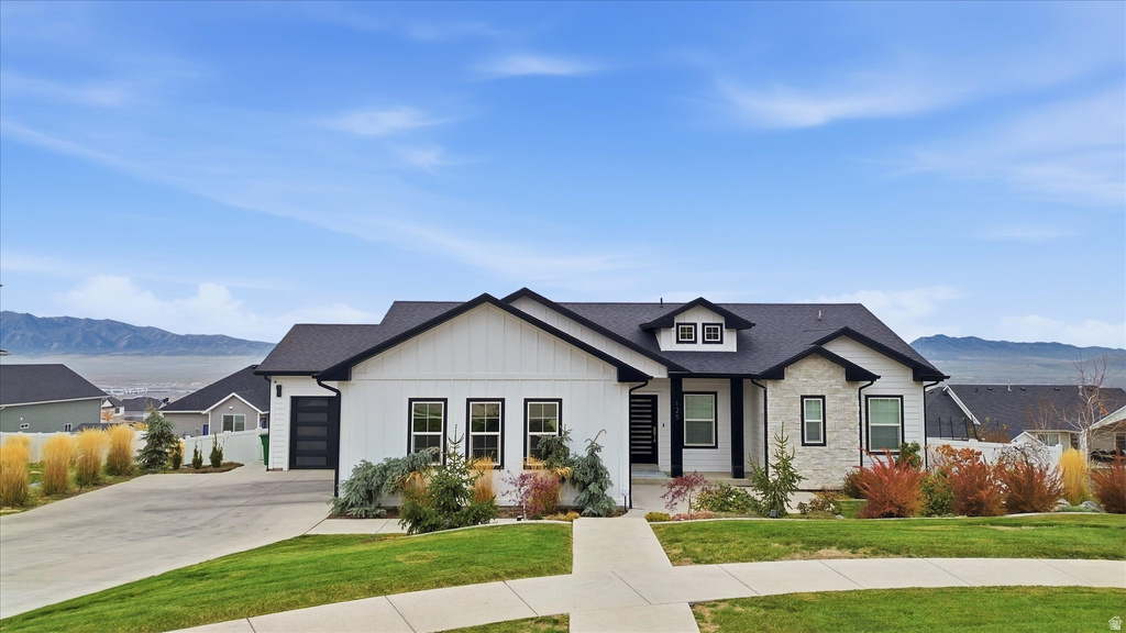125 N PINION PL Hyde Park, UT 84318