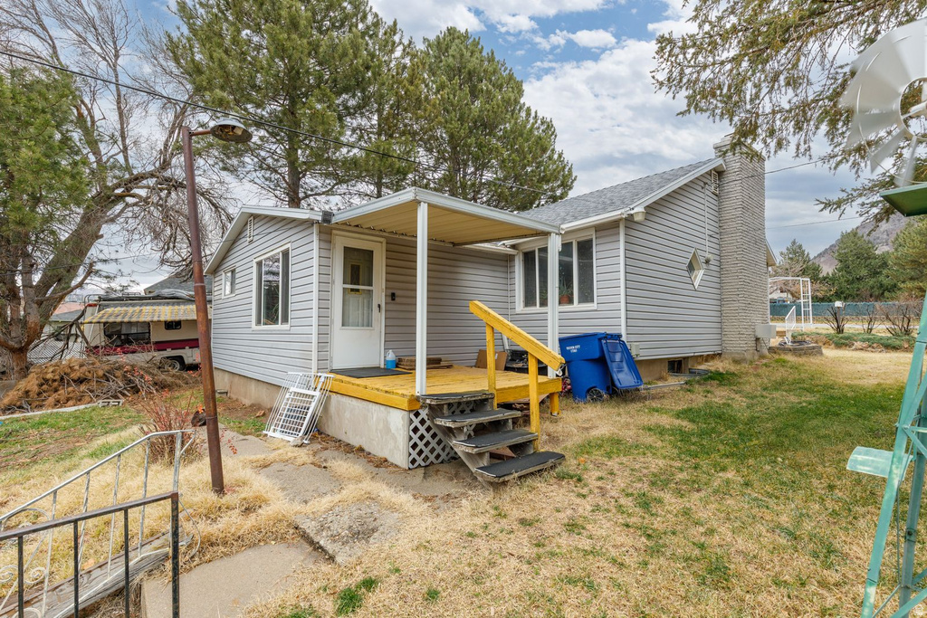 2083 TYLER AVE Ogden, UT 84404