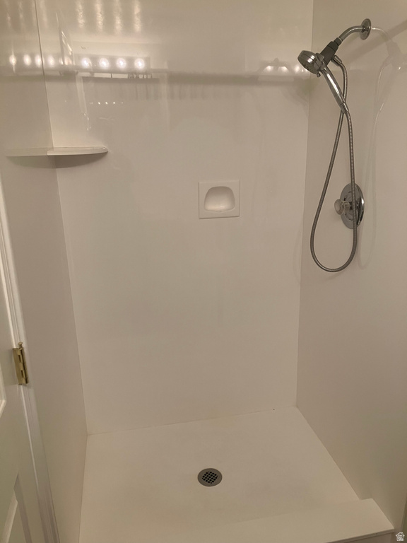 8227 S 560 E Sandy, UT 84070