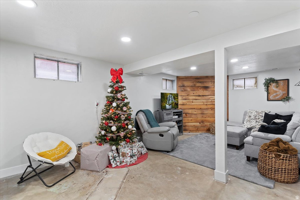 762 ANDERSON AVE Hyrum, UT 84319