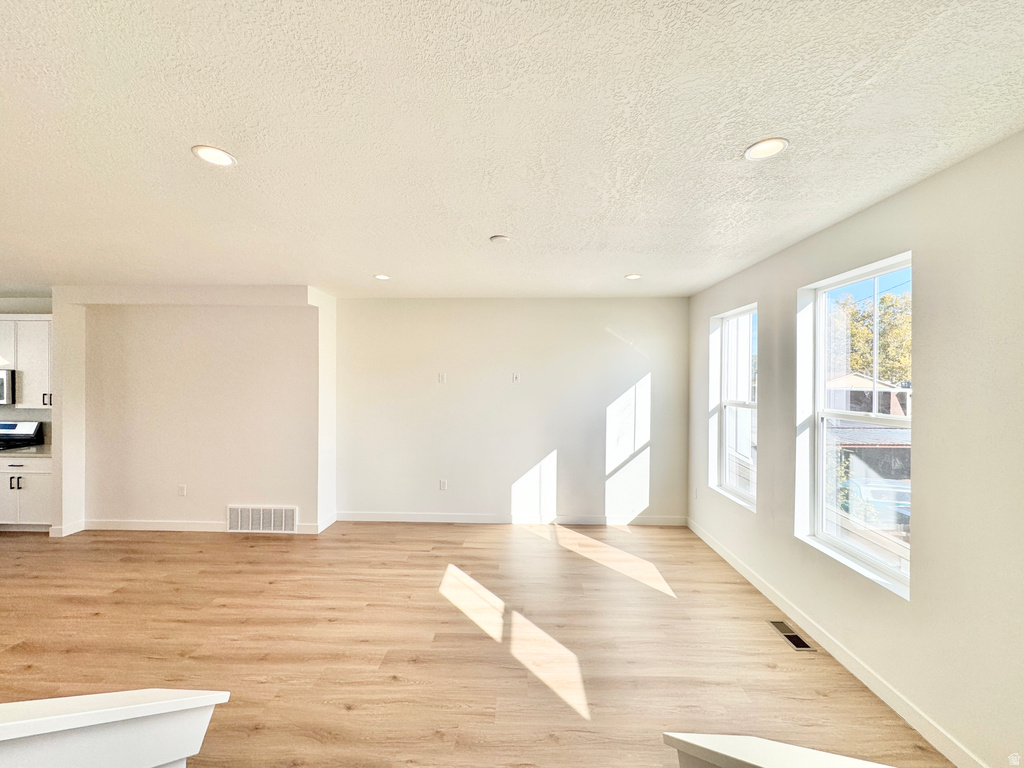 1713 N 1625 W Layton, UT 84041