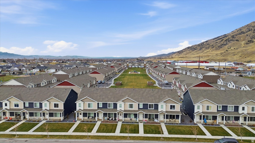 1564 E 460 S Hyrum, UT 84319