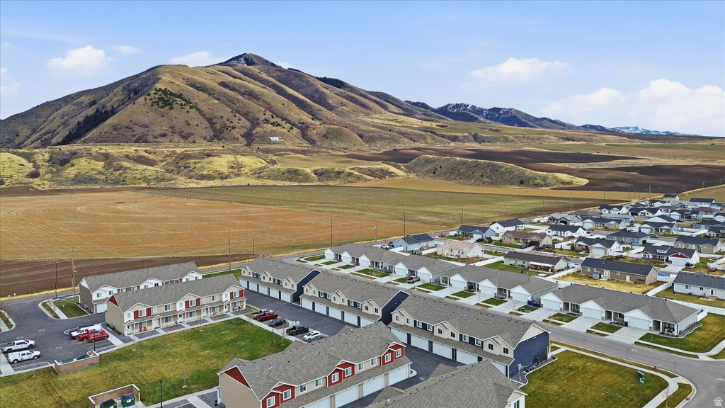 1564 E 460 S Hyrum, UT 84319